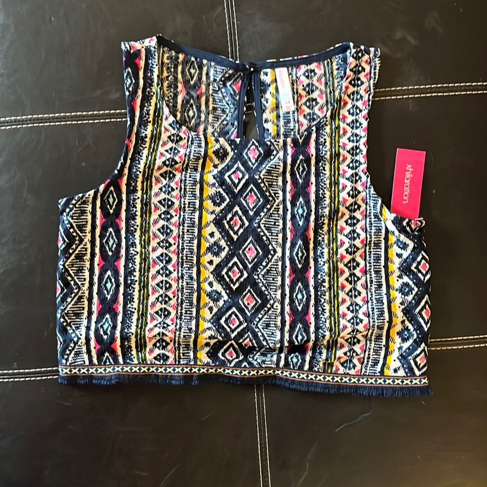 NWT Xhilaration Geometric Women’s Crop Top Size Small